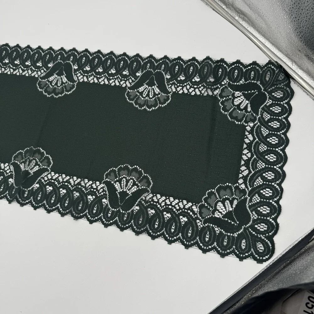 Vintage Green Lace Placemats & Table Runners Set 5 Floral‎ Scalloped Decor